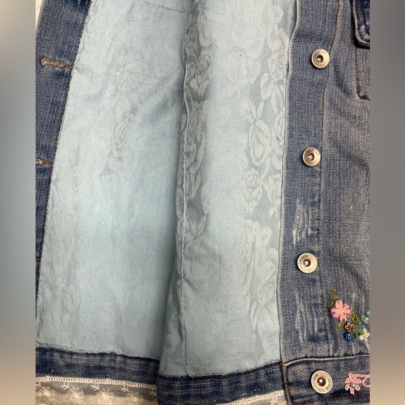 Women’s Denim Vest, Medium, Embroidered, Handstitching, Multicolored - Picture 9 of 9